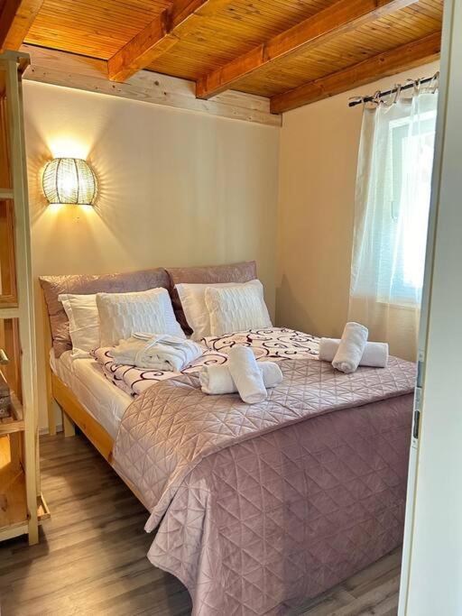Appartement Kuca Za Odmor Cvitka à Slivnica Extérieur photo