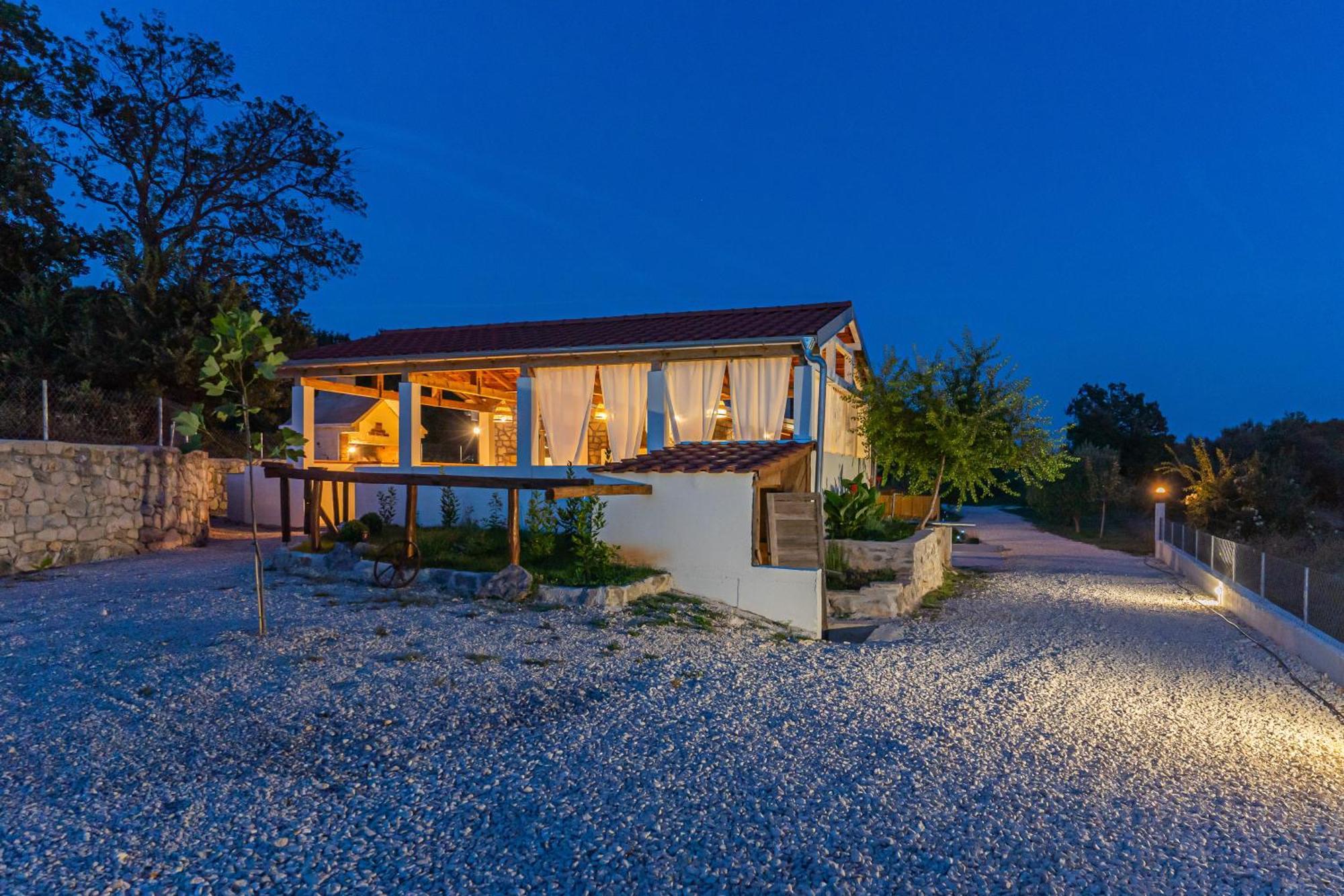 Appartement Kuca Za Odmor Cvitka à Slivnica Extérieur photo