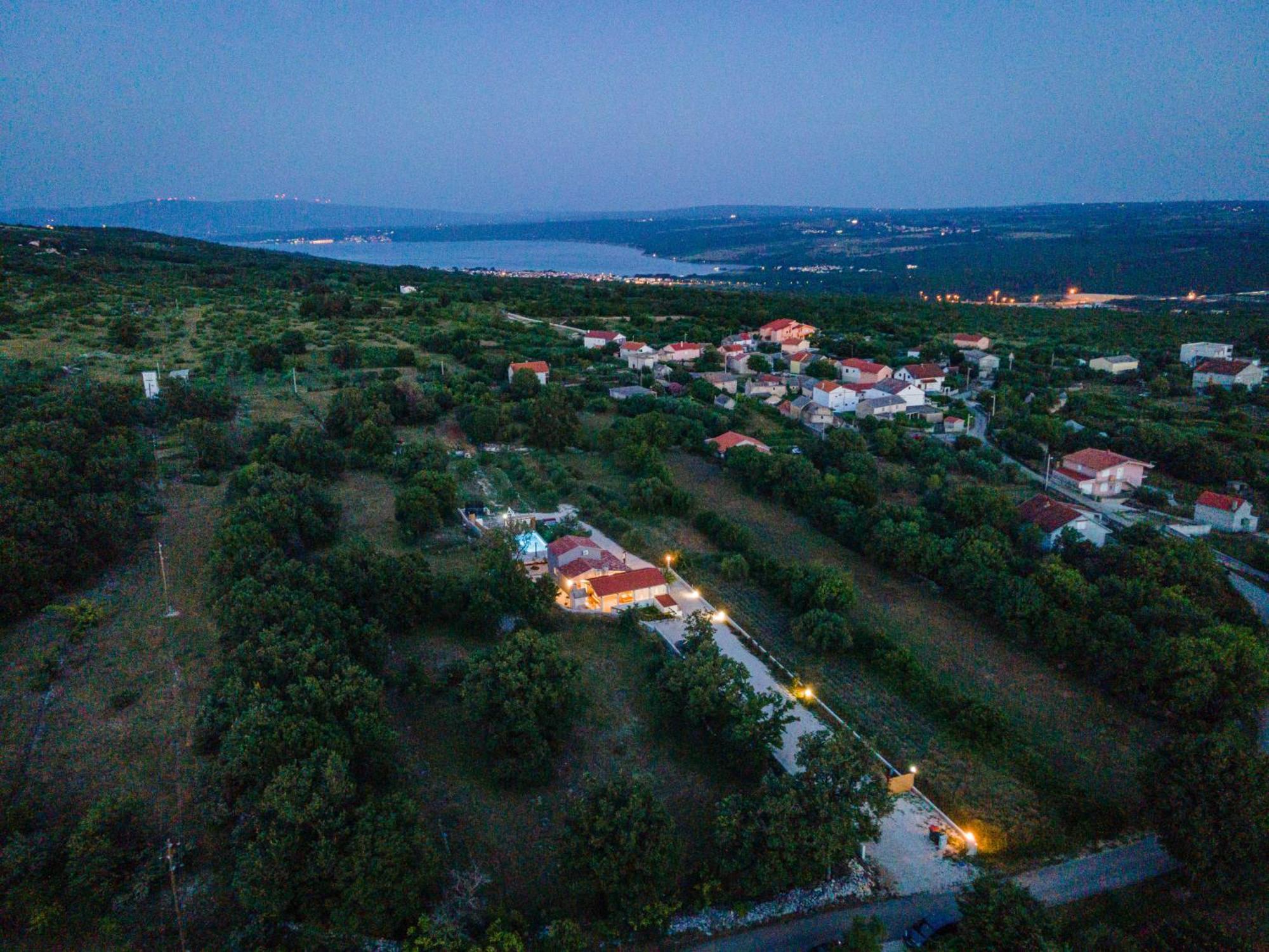 Appartement Kuca Za Odmor Cvitka à Slivnica Extérieur photo
