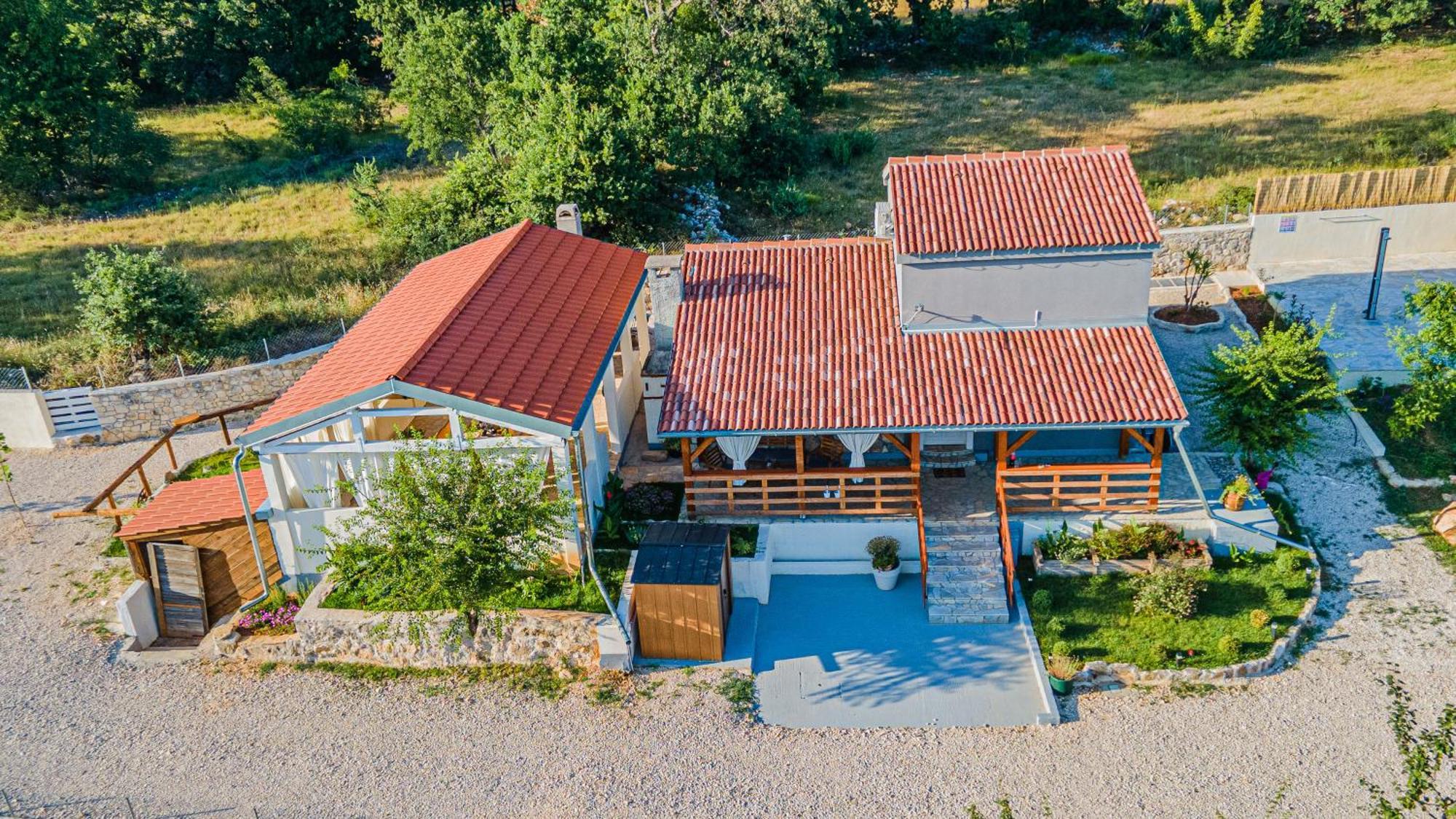 Appartement Kuca Za Odmor Cvitka à Slivnica Extérieur photo